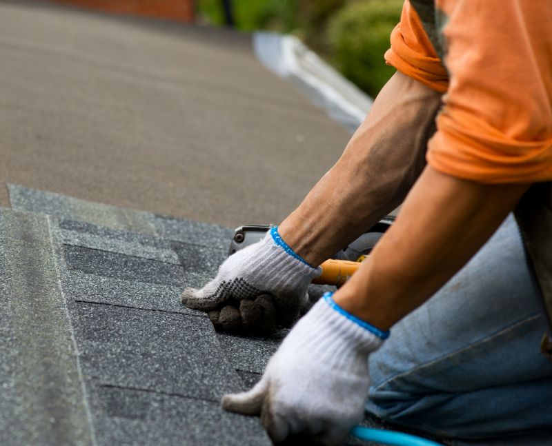 Asphalt Shingles Installation in Southgate, MI
